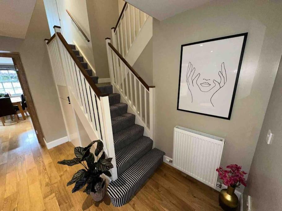 The Gate House - 3 Bed & Parking Villa EDI Exterior foto